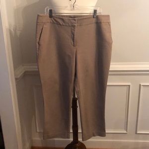 Ankle length neutral pants